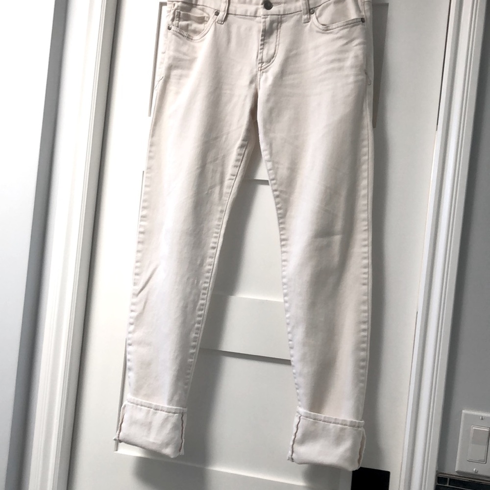 !IT Jeans Rising Starlet! White! wear cuffed or long! Size: 29 regular! Stretch!